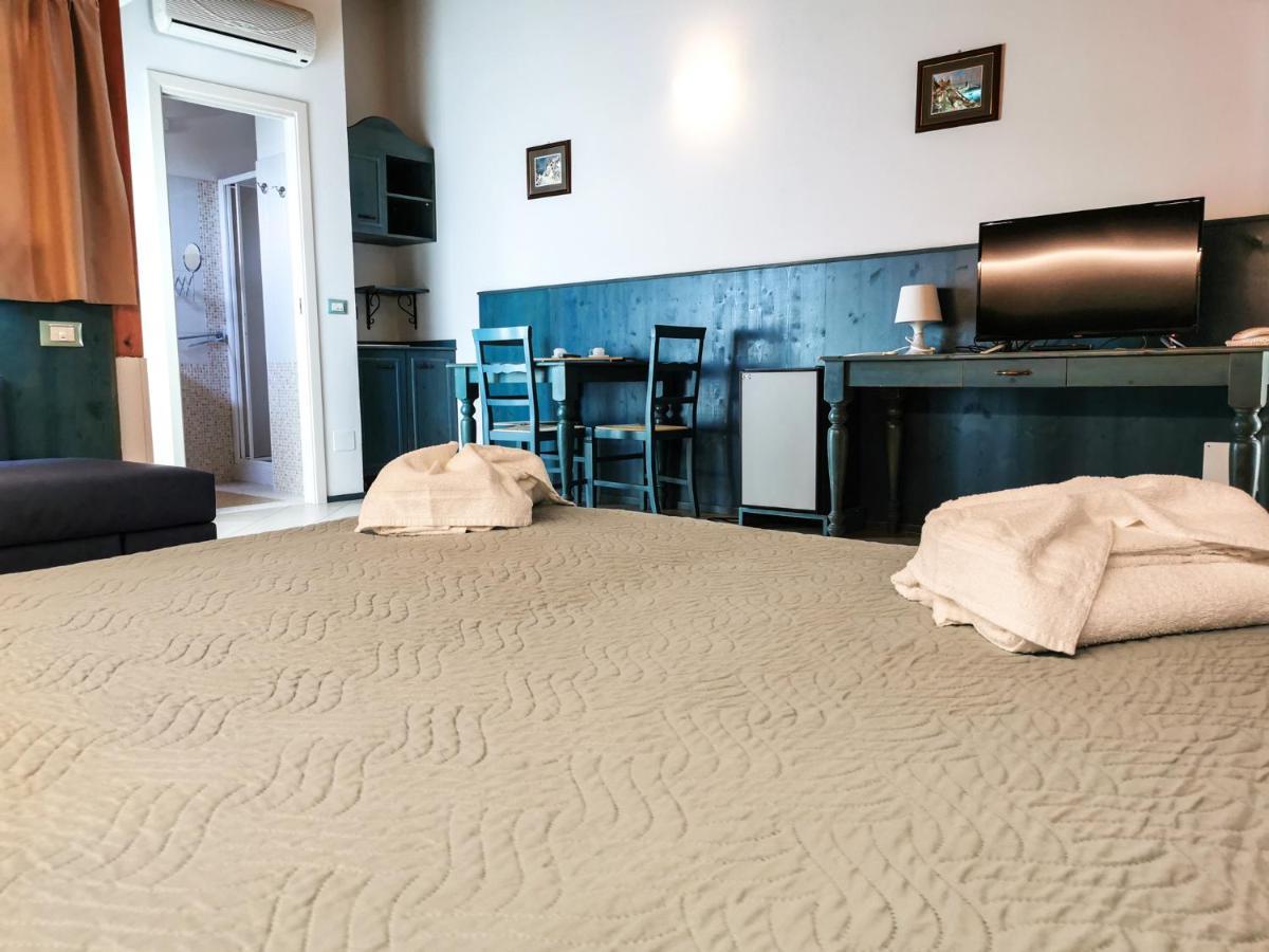 Hotel La Plage Cattolica Kültér fotó