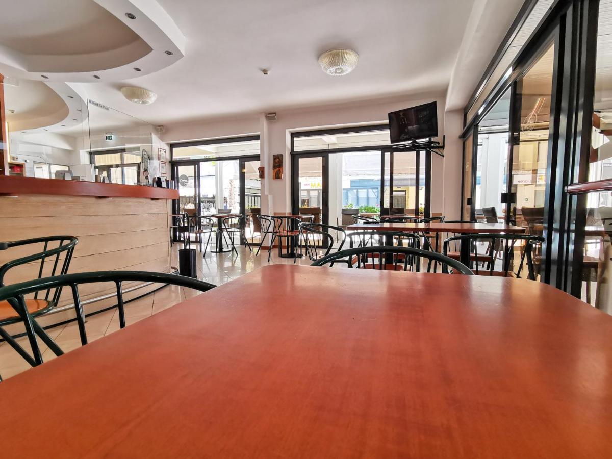 Hotel La Plage Cattolica Kültér fotó