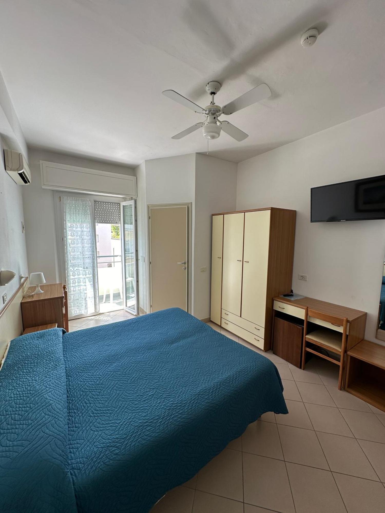 Hotel La Plage Cattolica Kültér fotó