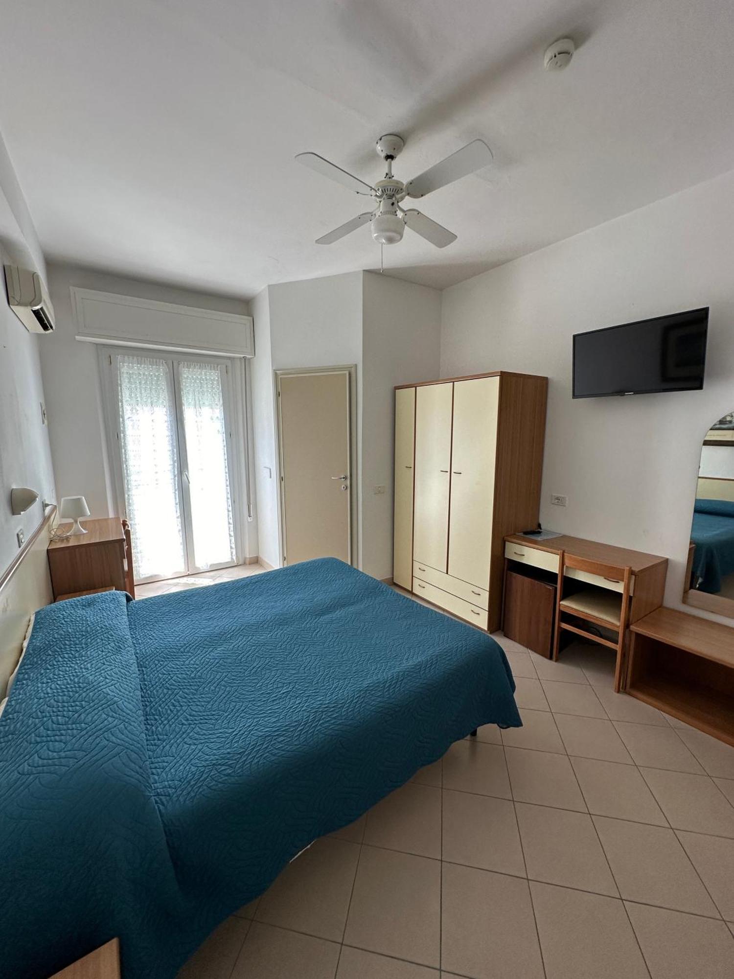 Hotel La Plage Cattolica Kültér fotó